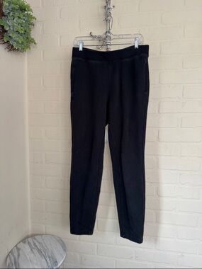 lululemon athletica pants pull on black zippered side pockets size 8